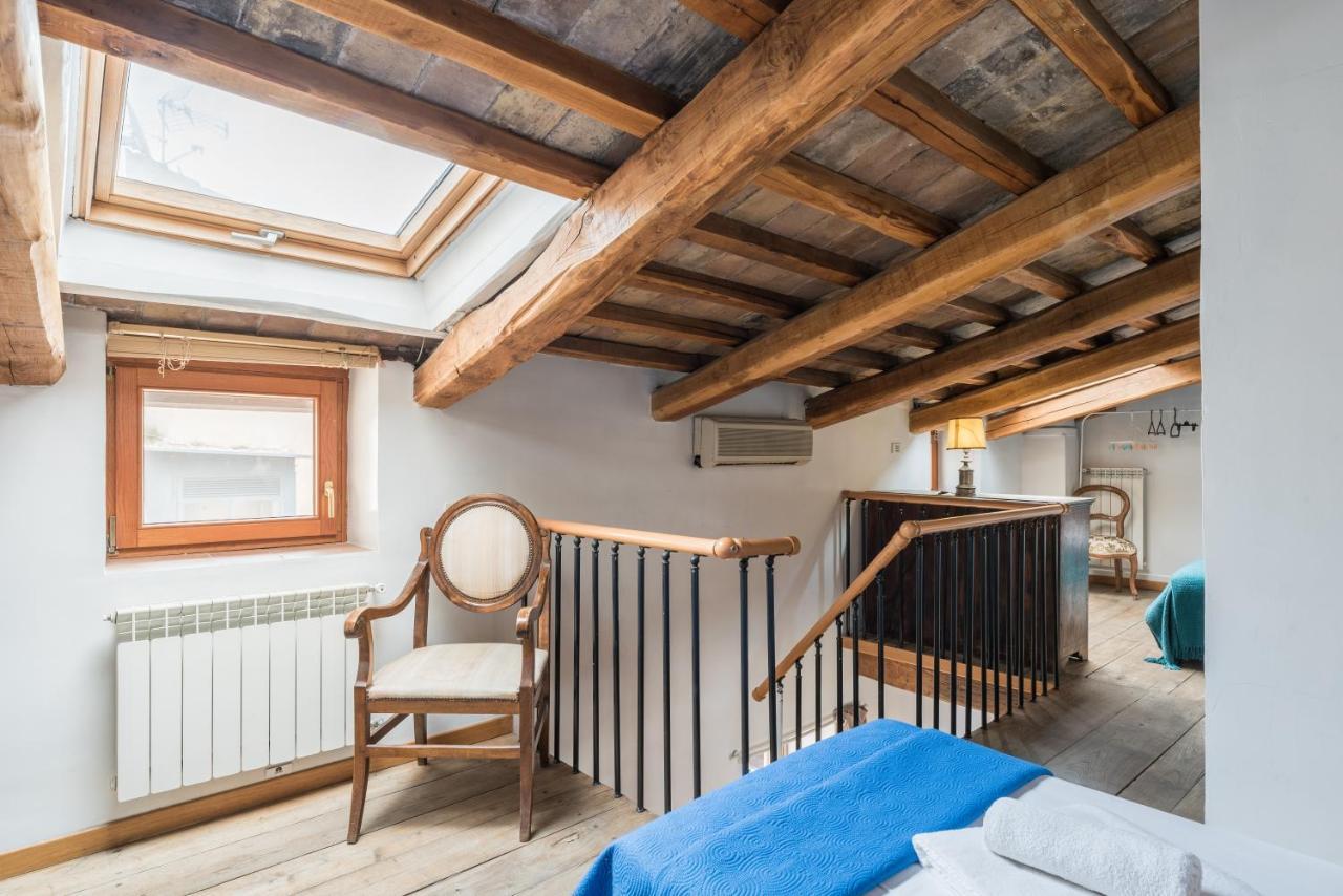 Ferienwohnung Cozy Wooden Apt In Piazza Navona Rom Exterior foto