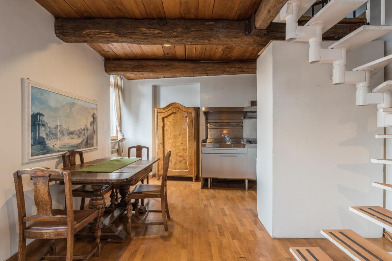 Ferienwohnung Cozy Wooden Apt In Piazza Navona Rom Exterior foto