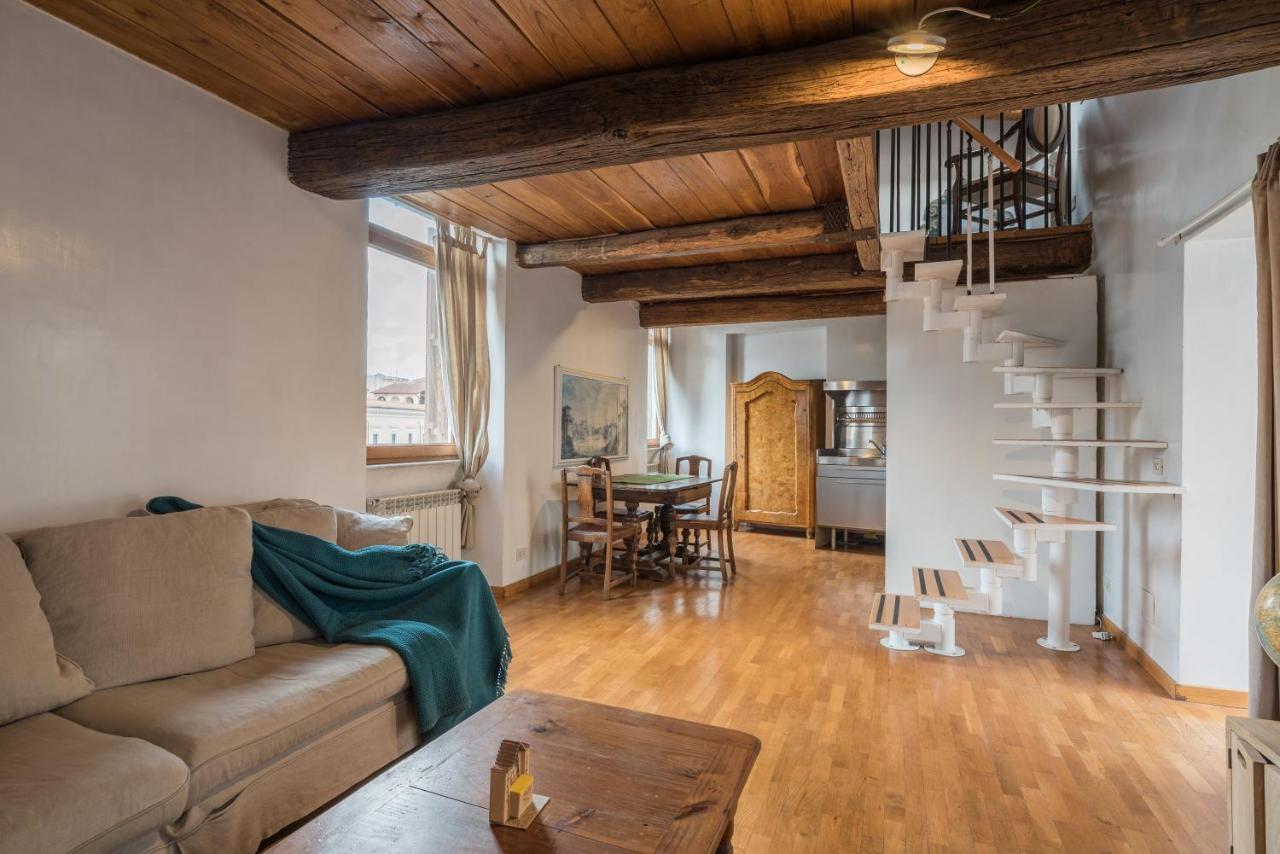 Ferienwohnung Cozy Wooden Apt In Piazza Navona Rom Exterior foto