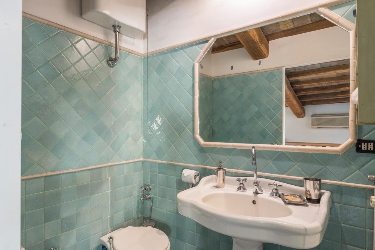 Ferienwohnung Cozy Wooden Apt In Piazza Navona Rom Exterior foto